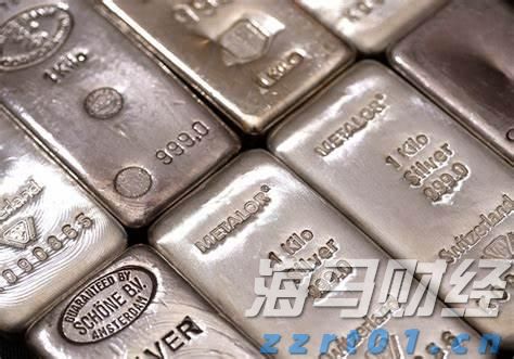 新疆:紧扣“六讲一争” 做到“三抓三促”