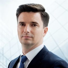 苹果(AAPL.US)通过AI推动新战略：桌面机器人引领2027计划，智能家居摄像头开启增长新机遇